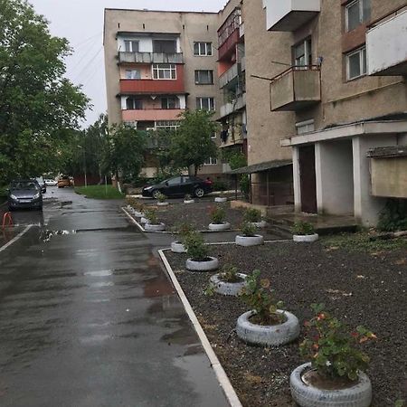 Однокімнатна Дизайнерська Квартира Поруч З Термальними Водами Běrehovo Exteriér fotografie